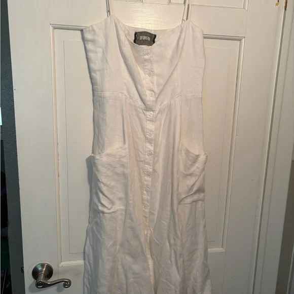 Reformation White ‘Canon’ Dress ASO Meghan Markle - Picture 4 of 15